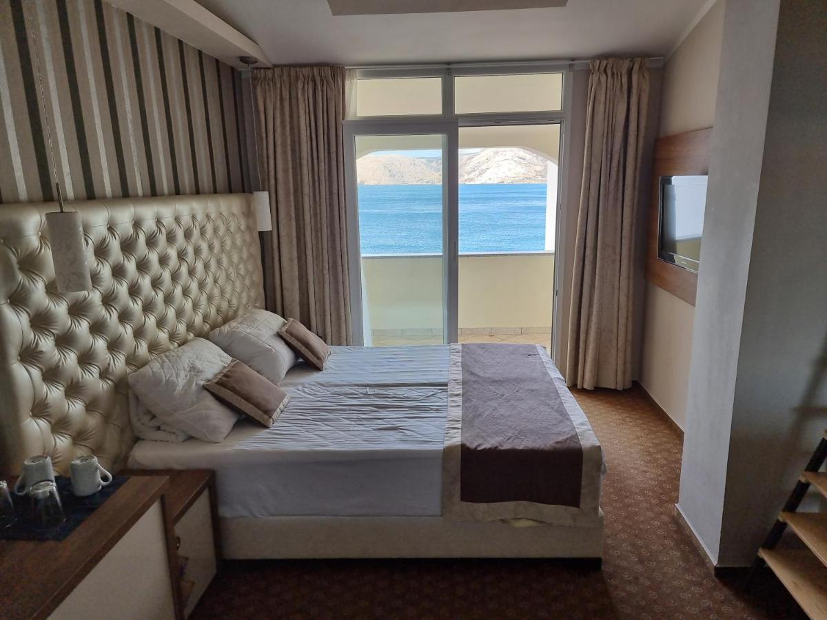 Rooms Nadia Stara Baska Bilik gambar