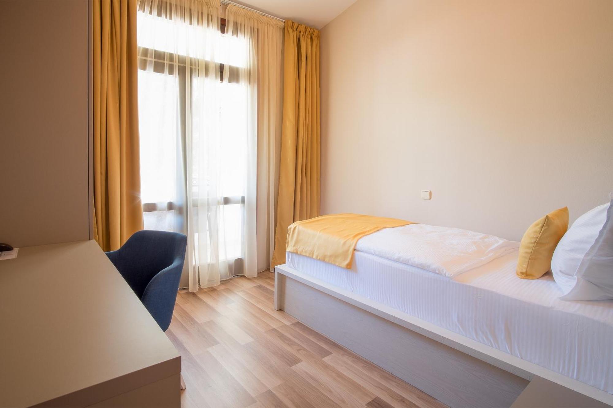 Rooms Nadia Stara Baska Bilik gambar