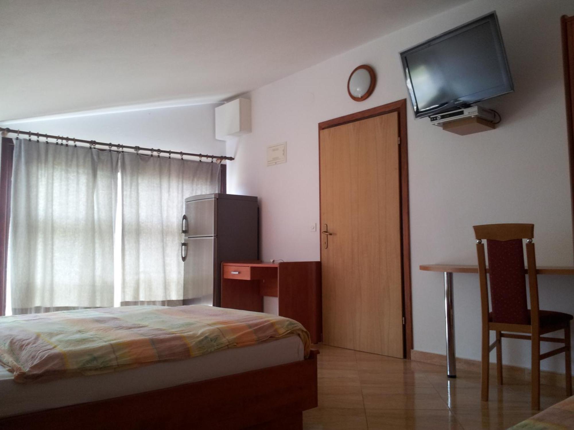 Rooms Nadia Stara Baska Bilik gambar